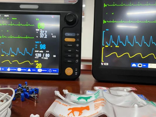 12.1" Portable Vital Sign Machine Multi Language Untuk Pasien Hewan Hewan