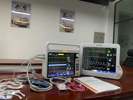 ICU jantung monitor pasien bayi baru lahir dengan 3 led EKG NIBP SPO2