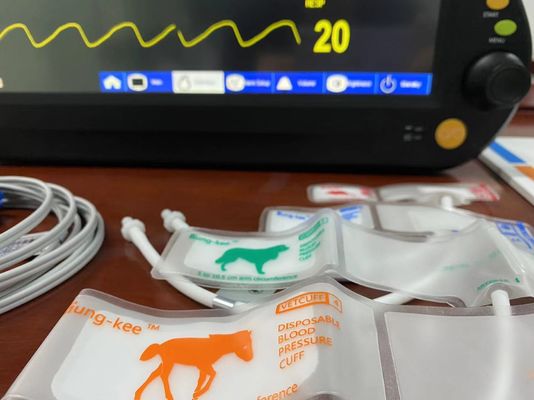 15 Inch Vital Signs Monitoring Equipment Multiparameter Untuk Pasien Veteriner