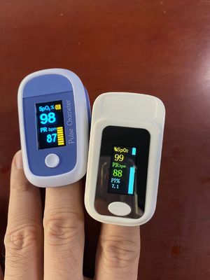 Medis PR SPO2 OLED Oximeter Pulsa Jari Untuk Ambulans Rumah Sakit, monitor oksigen darah
