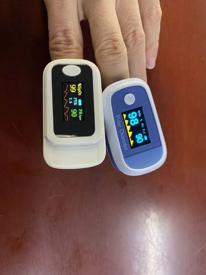 Rumah Sakit Medis Oksimeter Pulsa Jari OLED Untuk Klinik Pediatrik Dewasa, monitor oksigen darah