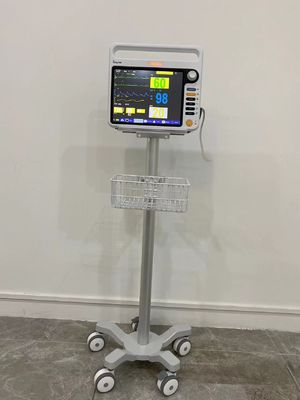 Penerbangan Aluminium Matieral Portable Medical Monitor Trolley Dengan 3 Inch Silent Wheels